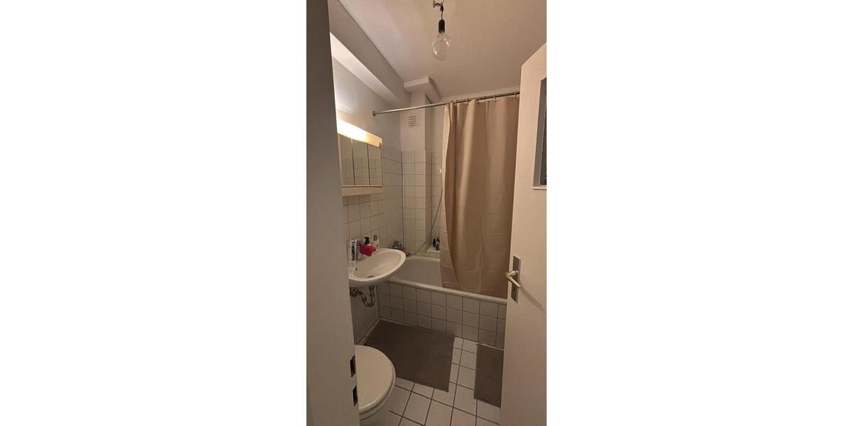 Etagenwohnung Siegburg - 1 Zimmer, 38 m&sup2;, 2.000&euro; | Angebot:26690675