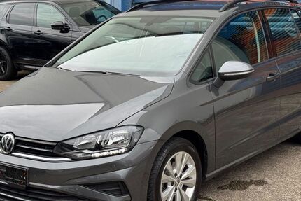 VW Golf Sportsvan 30.000 km 14.990 &euro; Köln 51105