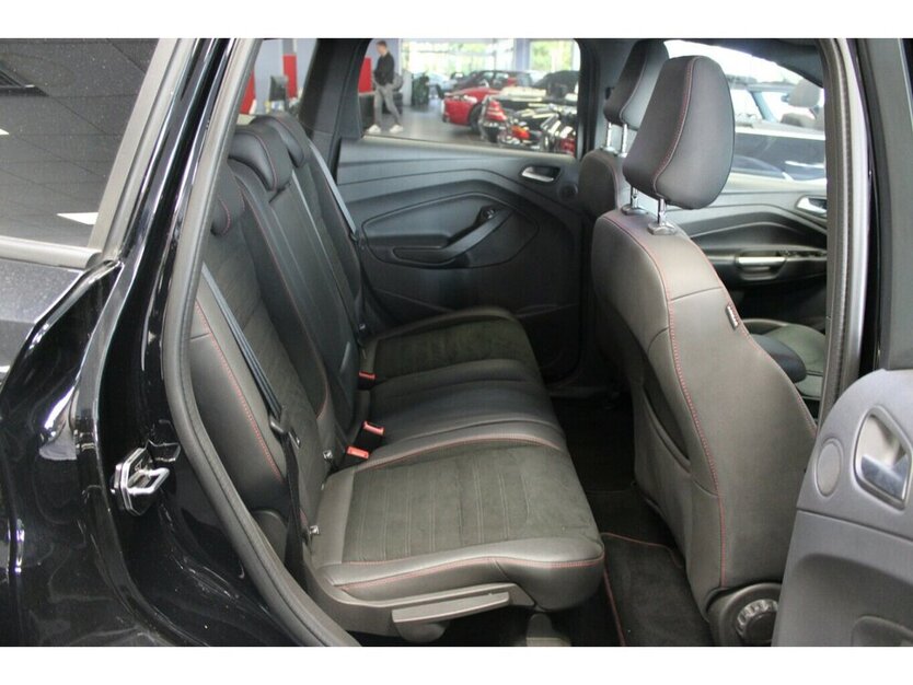 Kuga 2.0 TDCi 4x4 ST-Line