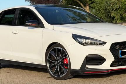 Hyundai i30 76.000 km 22.000 &euro; Poll 51105