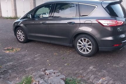 Ford S-Max 193.300 km 10.649 &euro; Köln 50769