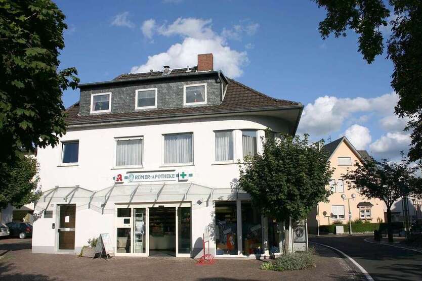 Einzelhandel in Remagen 2.000 € 142 m²