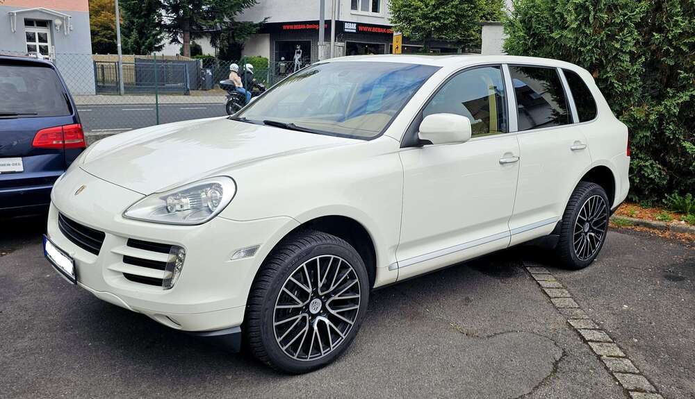Porsche Cayenne 81.000 km 19.999 &euro; Lohmar 53797