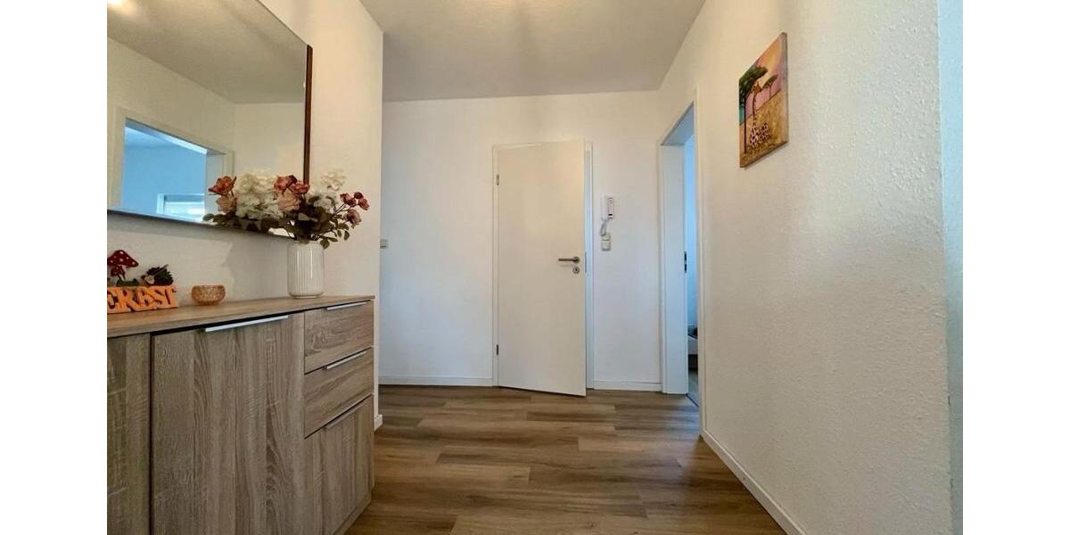 Etagenwohnung Grafschaft - 3 Zimmer, 80 m&sup2;, 1.200&euro; | Angebot:25410989