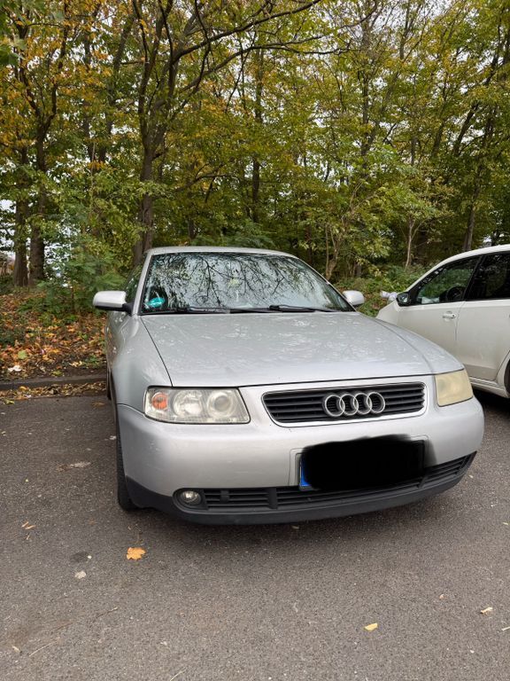 Audi A3 183.000 km 1.950 € Bonn 53117