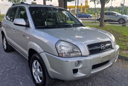 Hyundai TUCSON 168.000 km 4.999 € Köln 51107