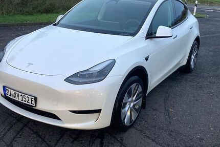 Tesla Model Y 37.000 km 32.500 € Wachtberg 53343
