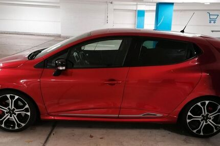 Renault Clio 89.500 km 14.999 € Köln 50667