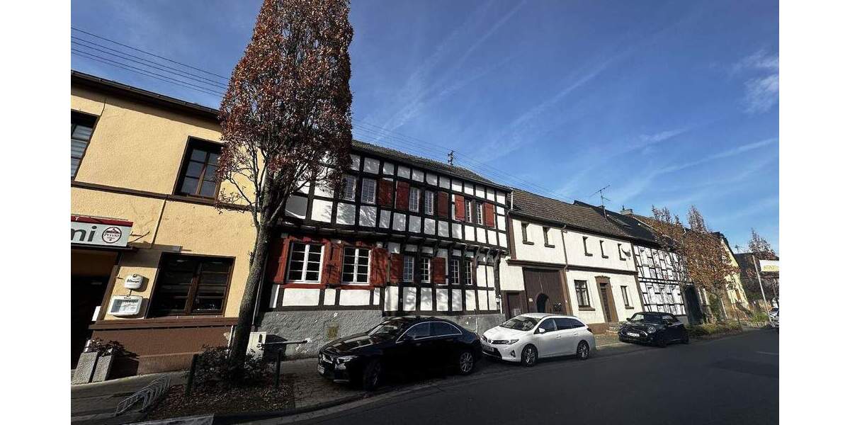 Einfamilienhaus Euskirchen Flamersheim - 7 Zimmer, 190 m&sup2;, 2.280&euro; | Angebot:25695597