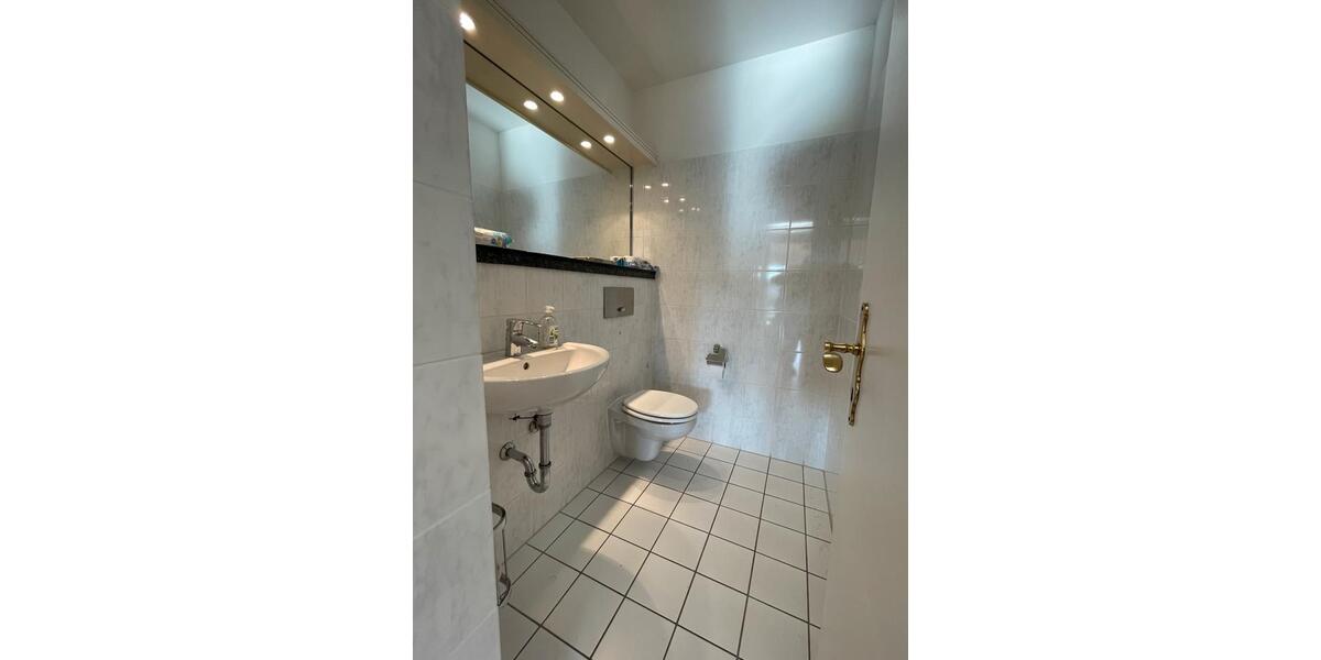 Etagenwohnung Bonn Lannesdorf - 3 Zimmer, 115 m&sup2;, 450.000&euro; | Angebot:24814842