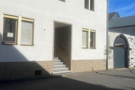 Zu vermieten Einfamilienhaus mit Garten