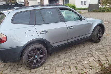 BMW X3 206.300 km 6.900 &euro; Troisdorf 53844