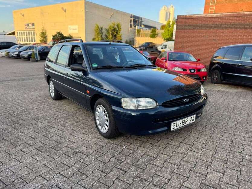 Ford Escort 165.000 km 1.999 € Bonn 53227