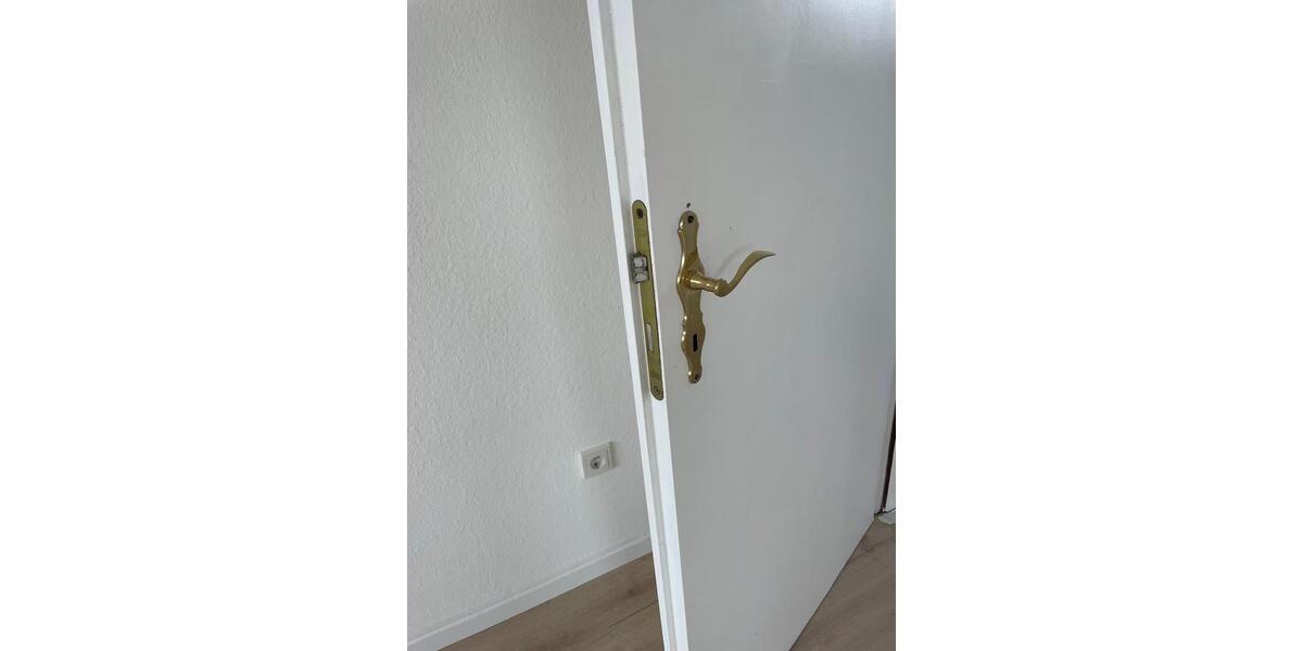 Dachgeschoßwohnung Wesseling - 3.5 Zimmer, 87 m&sup2;, 1.550&euro; | Angebot:25875953