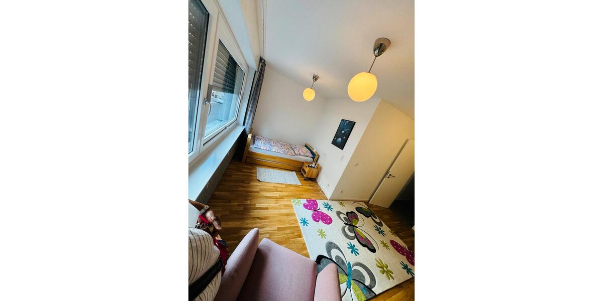 Etagenwohnung Bonn Beuel-Mitte - 4 Zimmer, 110 m&sup2;, 2.500&euro; | Angebot:26164560