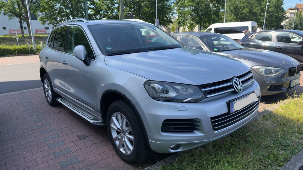 VW Touareg 281.500 km 9.900 &euro; Sankt Augustin 53757