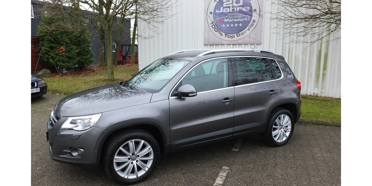 VW Tiguan TEAM orig.ATM ca 52 tkm XENON AHK PARKPILOT 112.432 km 10.598 &euro; Köln 50858