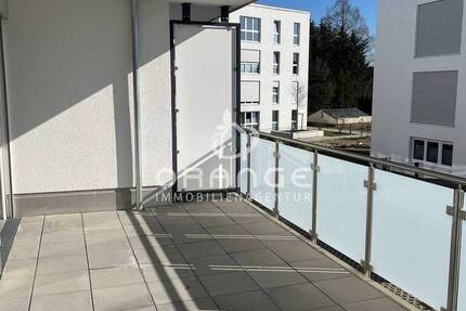 ***Geräumige 4-Zi.-Whg. mit Einbauküche und Balkon!***