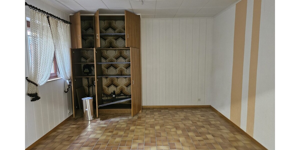 Freistehendes Einfamilienhaus in ruhiger Wohnlage mit Garten und Doppelgarage - Einfamilienhaus Königswinter Thomasberg | Angebot:24846561