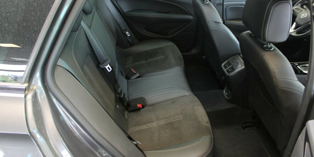 Opel Insignia Sports Tourer 2.0 Diesel Aut. Business 102.304 km 17.980 &euro; Euskirchen 53881