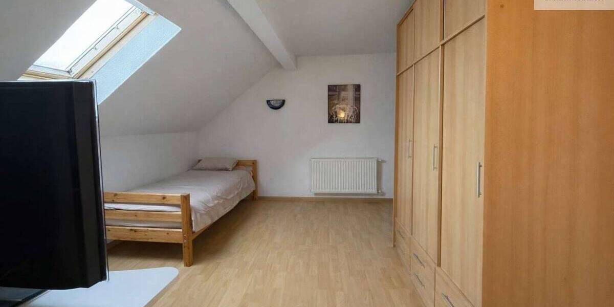 Reihenmittelhaus Köln Ostheim - 6 Zimmer, 160 m&sup2;, 499.000&euro; | Angebot:26886447