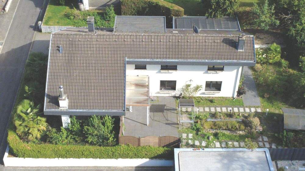 Großzügiges Zweifamilienhaus in Königswinter - Ideal für Familien und Mehrgenerationshaus 9 zimmer