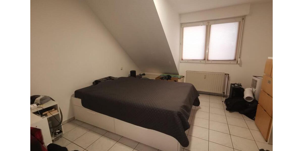 Dachgeschoßwohnung Niederkassel - 2 Zimmer, 70 m&sup2;, 850&euro; | Angebot:24569406