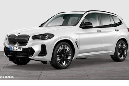 BMW iX3 24.335 km 48.490 &euro; Köln-West 50858