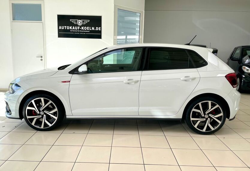 VW Polo 46.658 km 21.990 € Köln 51067