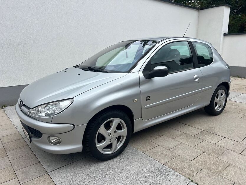Peugeot 206 109.000 km 2.690 € Troisdorf (Nähe Köln/Bonn) 53844