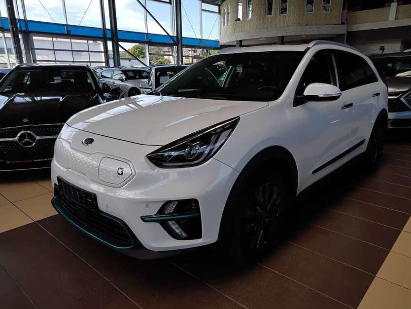 Kia Niro 76.761 km 19.870 € Eitorf 53783