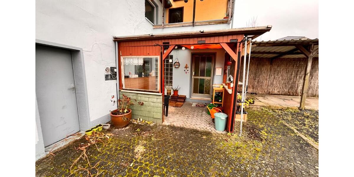 Mehrfamilienhaus, Wohnhaus Königswinter - 11 Zimmer, 229 m&sup2;, 420.000&euro; | Angebot:27079098