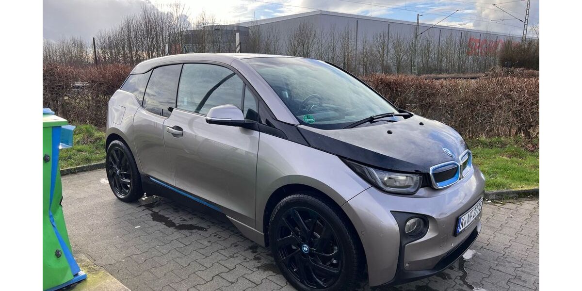 BMW i3 71.225 km 9.000 &euro; Köln 50767