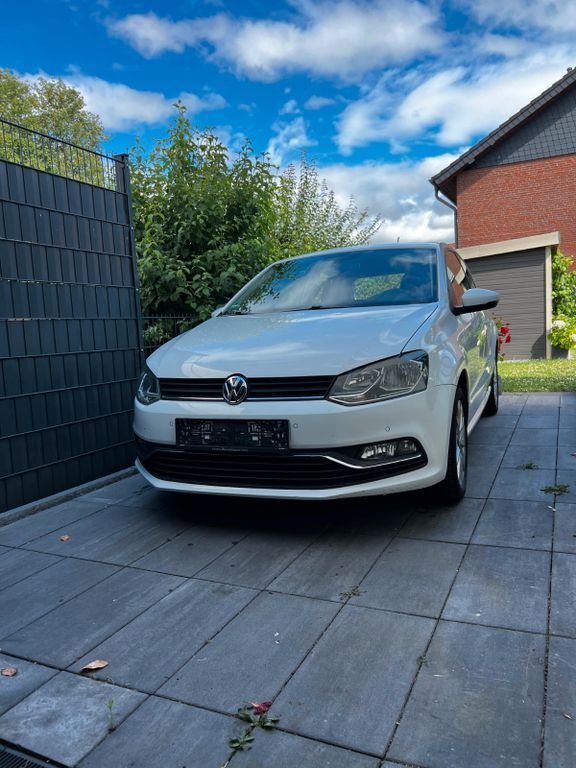 VW Polo 156.000 km 6.990 € Zülpich 53909