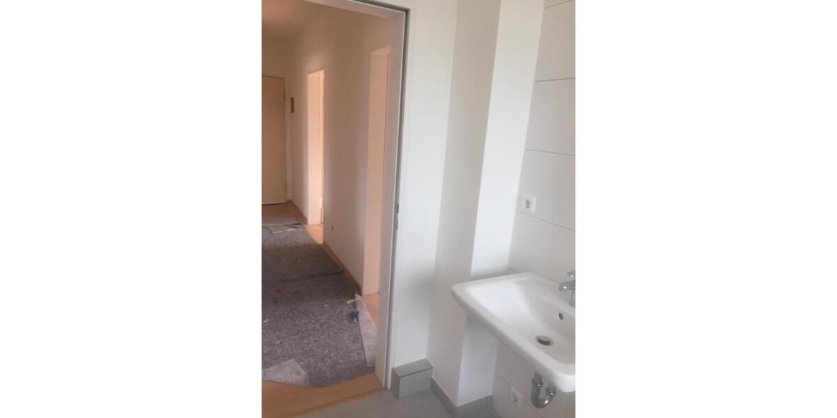 Dachgeschoßwohnung Königswinter - 4 Zimmer, 62 m&sup2;, 209.000&euro; | Angebot:26877413