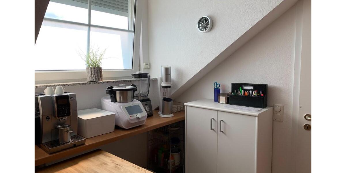 Dachgeschoßwohnung Hürth - 3 Zimmer, 73 m&sup2;, 305.000&euro; | Angebot:24553115