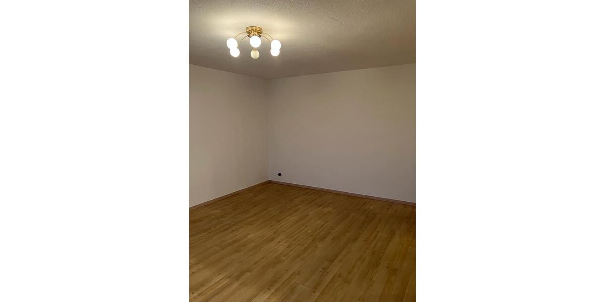 Etagenwohnung Bergisch Gladbach Alt-Frankenforst - 3 Zimmer, 80 m&sup2;, 1.535&euro; | Angebot:24743557