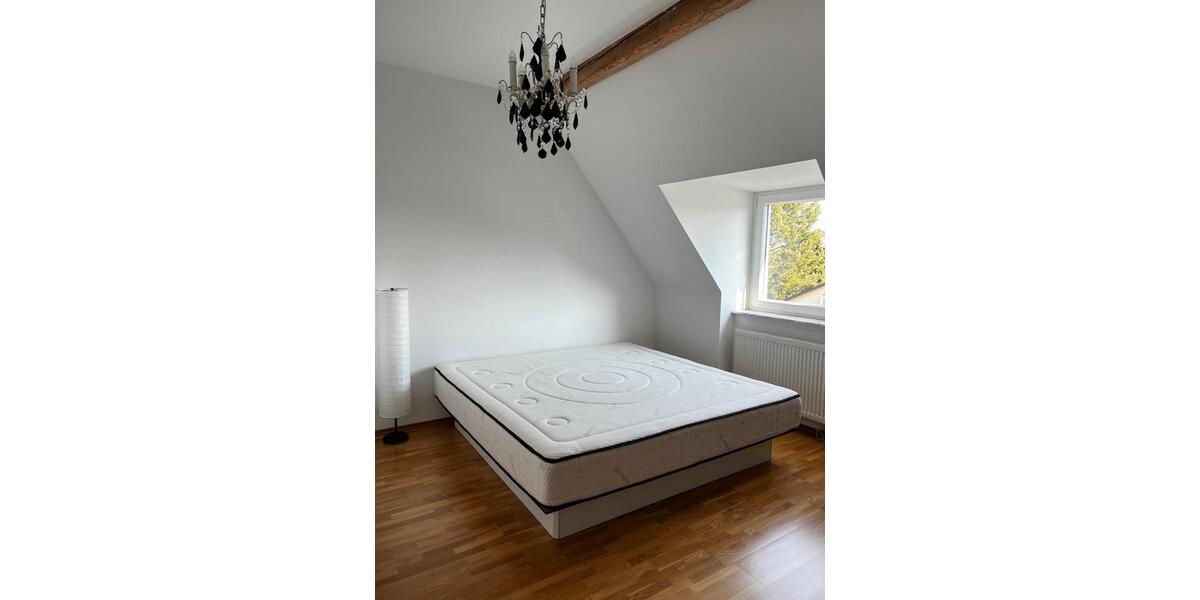 Dachgeschoßwohnung Köln Kalk - 3 Zimmer, 70 m&sup2;, 1.500&euro; | Angebot:25844081