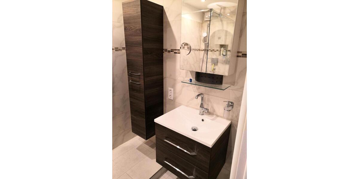 Etagenwohnung Bonn Beuel-Mitte - 3 Zimmer, 73 m&sup2;, 1.050&euro; | Angebot:25831647