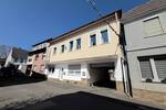 Wohn- und Geschäftshaus mit Hallengebäuden in Bad Neuenahr! 9 zimmer