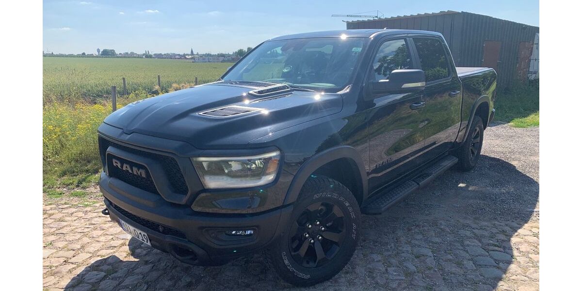 Dodge RAM 133.000 km 41.000 &euro; Niederkassel 53859