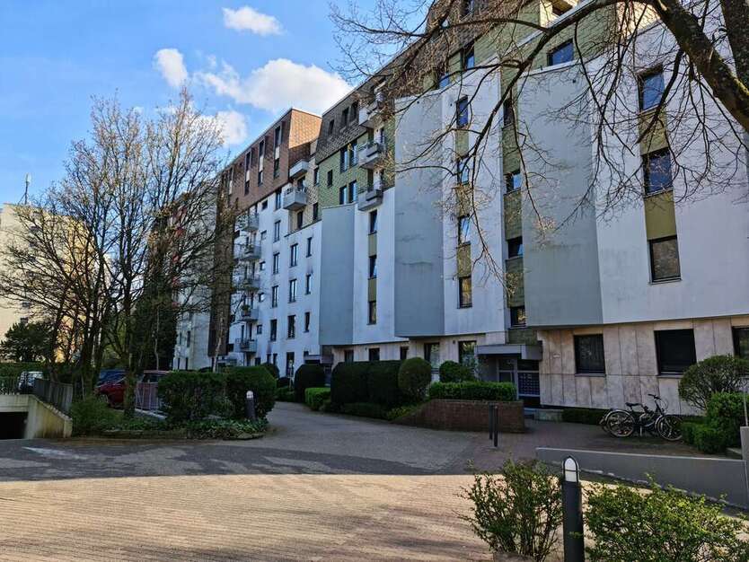 Wohnung zum Kaufen in Bergisch Gladbach 199.000 € 65.9 m²