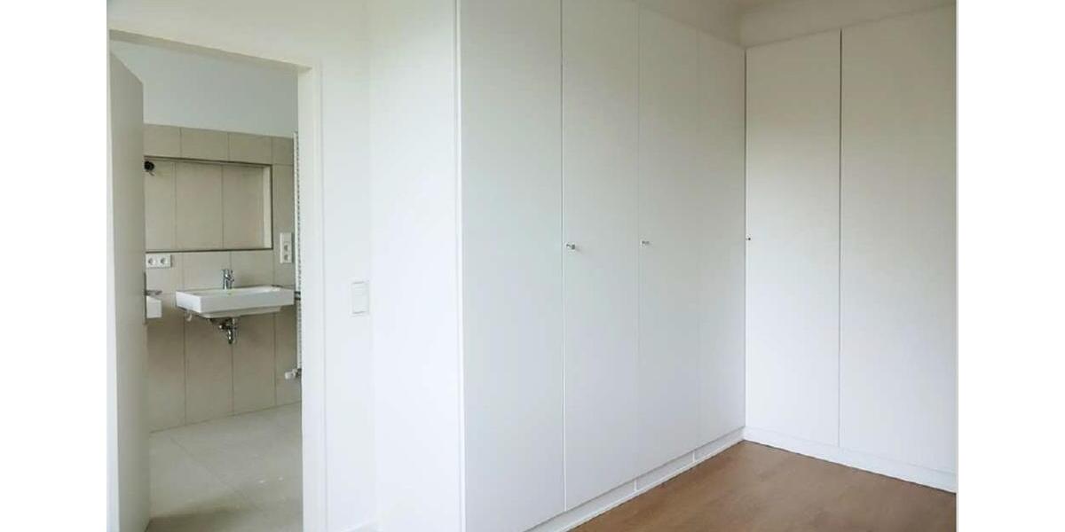 Einfamilienhaus Bergisch Gladbach Alt-Frankenforst - 5 Zimmer, 250 m&sup2;, 2.200&euro; | Angebot:24719236