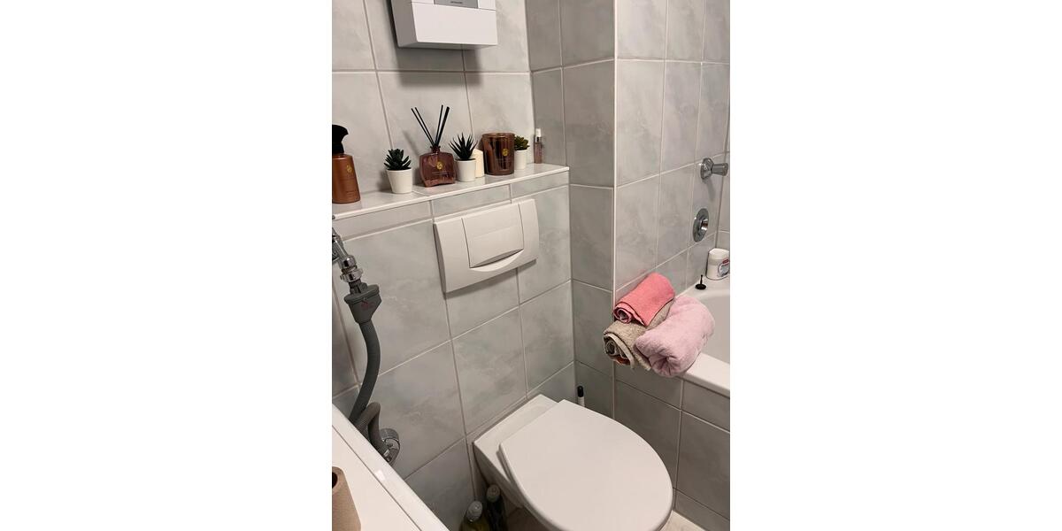 Dachgeschoßwohnung Troisdorf Bergheim - 2 Zimmer, 45 m&sup2;, 450&euro; | Angebot:25903117