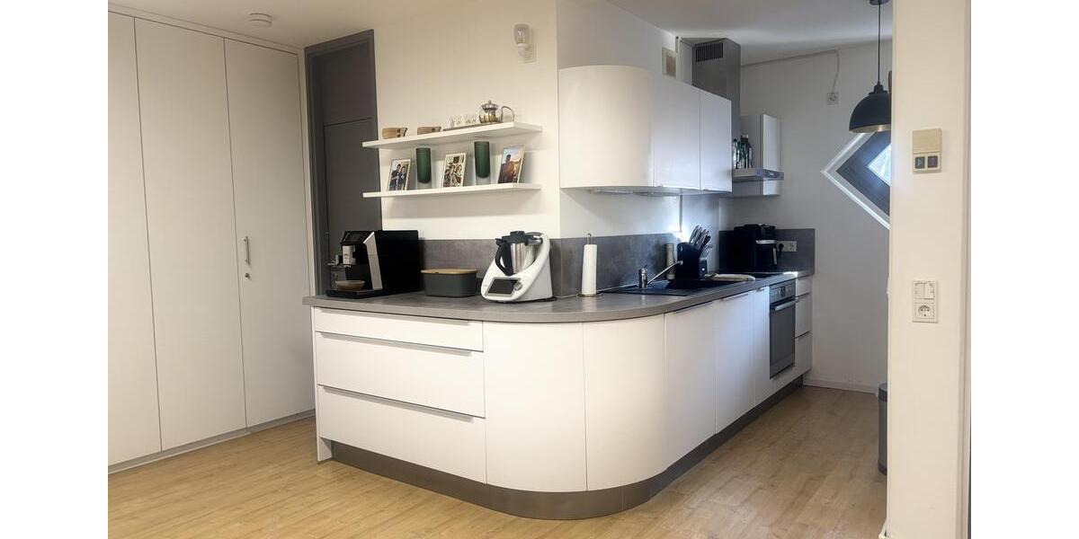 Maisonettenwohnung Bonn Beuel-Mitte - 2 Zimmer, 110 m&sup2;, 1.850&euro; | Angebot:25349482