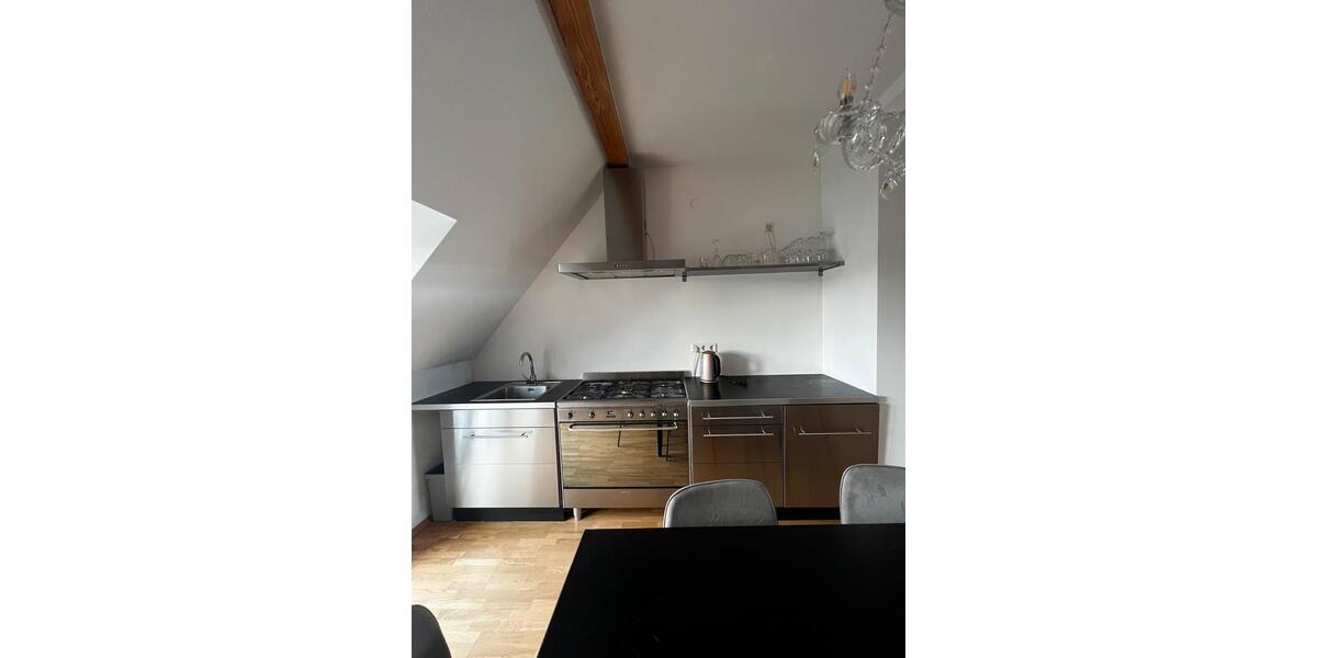 Dachgeschoßwohnung Köln Kalk - 3 Zimmer, 70 m&sup2;, 1.500&euro; | Angebot:25844081