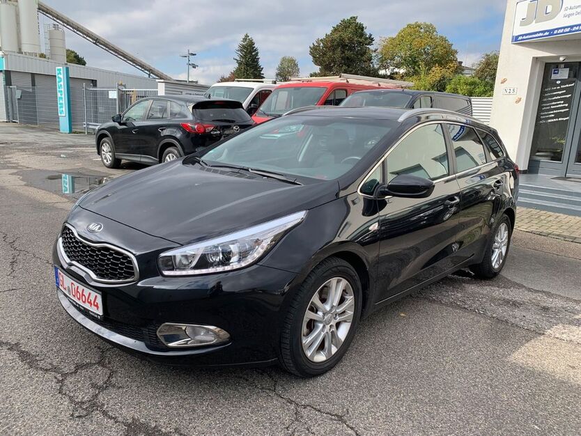 Kia ceed Sportswagon 14.500 km 7.750 € Bergisch Gladbach 51465