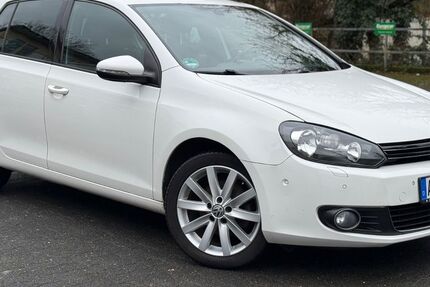 VW Golf 140.000 km 7.800 &euro; Bonn 53129