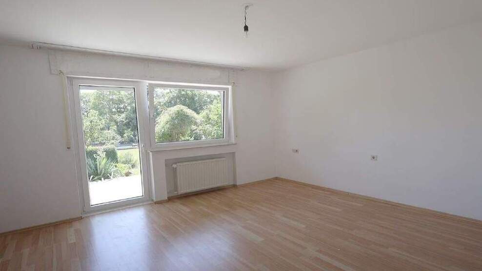 Erftstadt-Erp! Freistehender Bungalow mit Garten und Garage in ruhiger Lage (CA 4879)