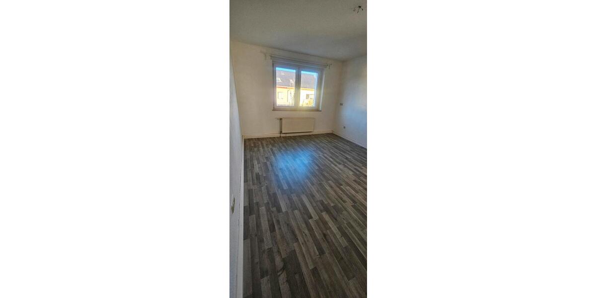 Etagenwohnung Bonn Tannenbusch - 2 Zimmer, 60 m&sup2;, 1.000&euro; | Angebot:26254915